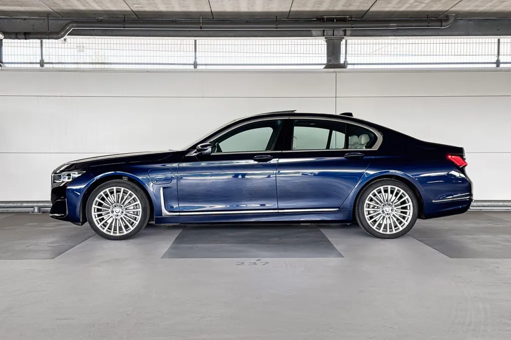 BMW 7 Serie 745e High Executive