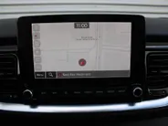 Kia Stonic 1.0 T-GDi MHEV GT-Line | Trekhaak | Stuur-/stoelverwarming | Camera | Clima | Cruise | 17" LM | Navi | Apple Carplay/Android Auto |