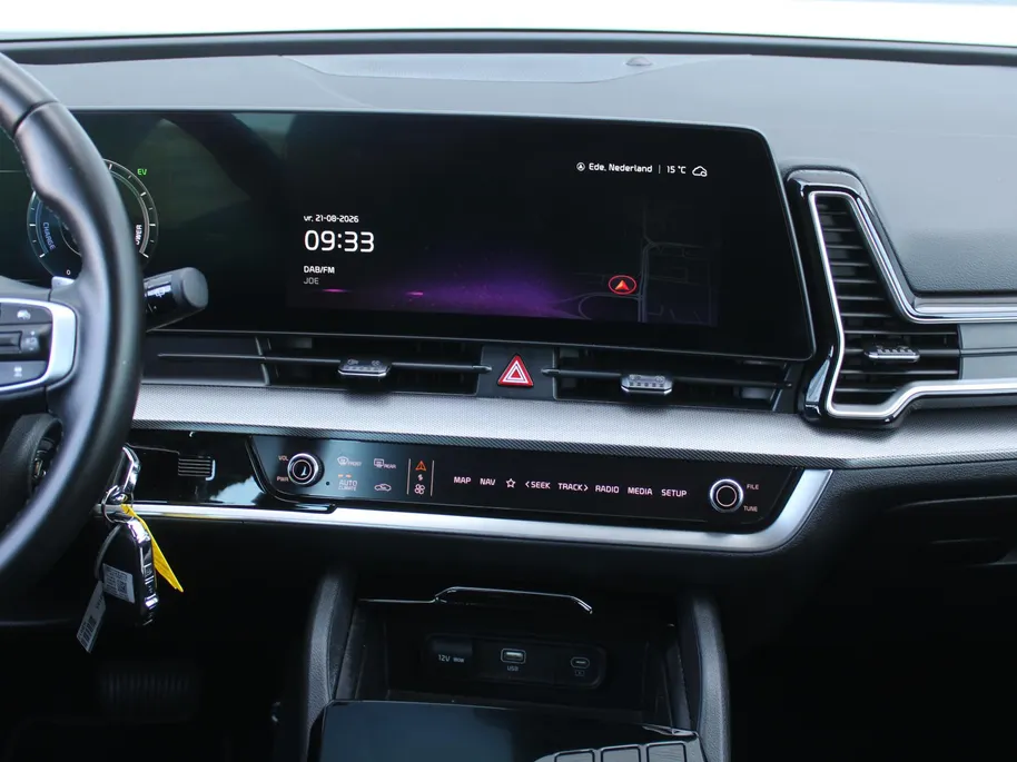Kia Sportage 1.6 T-GDi Hybrid DynamicLine | Camera | Cruise adapt. | Navi | 17' LM | Clima v+a | LED | Apple Carplay/Android Auto |