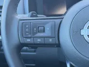 Nissan QASHQAI 1.3 MHEV Xtronic N-Connecta 158PK AUTOMAAT | Apple Carplay & Android Auto| Climate Controle | 4 seizoen banden | Metallic lak | Lichtmetalen velgen | Navigatie | Panoramadak | Dakrails | Dealer onderhouden | 1ste eigenaar