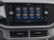 Volkswagen T-Cross 1.0 TSI 110pk R-Line · Camera · Apple/Android Car Play · Dodehoeksensor · Navigatie · Keyless · 18'' Inch · Garantie t/m 26-02-2028 of 100.000km