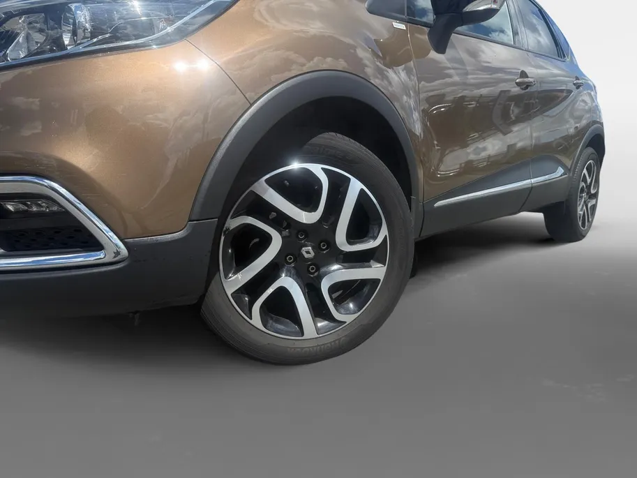 Renault Captur 0.9 TCe Barista | Camera | Stoelverwarming | Climate Control | Cruise Control | Trekhaak | Leder | 12 Maanden Bovag Garantie