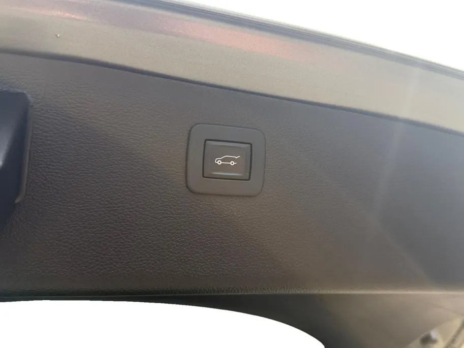 Opel Astra Sports Tourer 1.0 Turbo Business Executive | Stoel verwarming | Elektrische achterklep | Parkeersensoren | Navigatie | Climate |