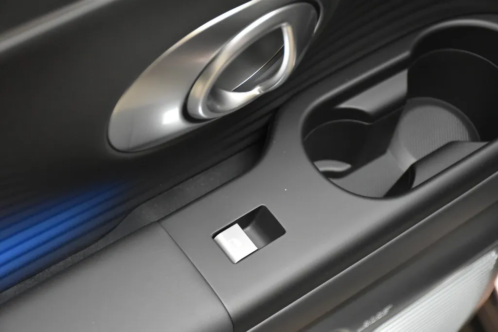 Hyundai IONIQ 9 110,3 kWh 218pk RWD Connect+