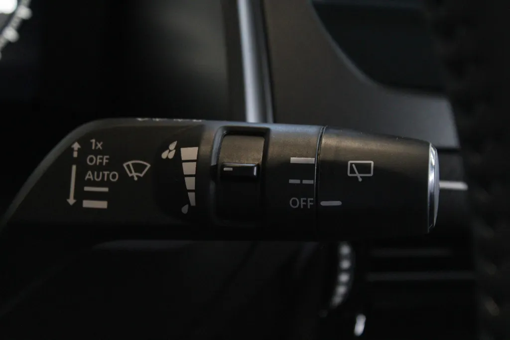 Nissan QASHQAI 1.5 e-Power N-Design |Nieuwe sterke motor|Coldpack|Panoramisch dak|Camera rondomzicht|Parkeersensoren voor en achter|Naviagatie|Apple carplay&Android auto|20inch Lichtmetalenwielen|Alcantara bekleding|