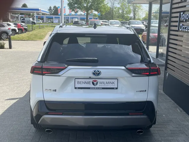 Toyota RAV4 2.5 Hybrid Bi-Tone