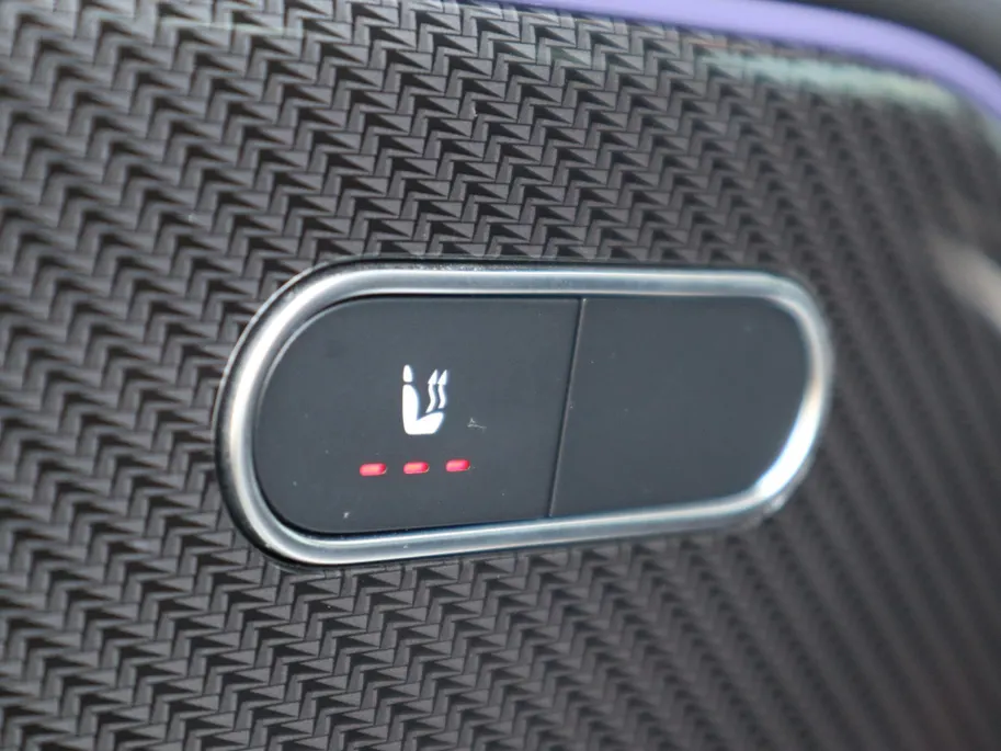 Mercedes-Benz GLA 250 e AMG Line l Keyless l Stoelverwarming l Achteruitrij camera