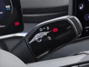 Volkswagen ID.3 Neo Life 50 kWh accu 170 PK · Comfort Pakket · Zijruiten achter en achterruit getint ·