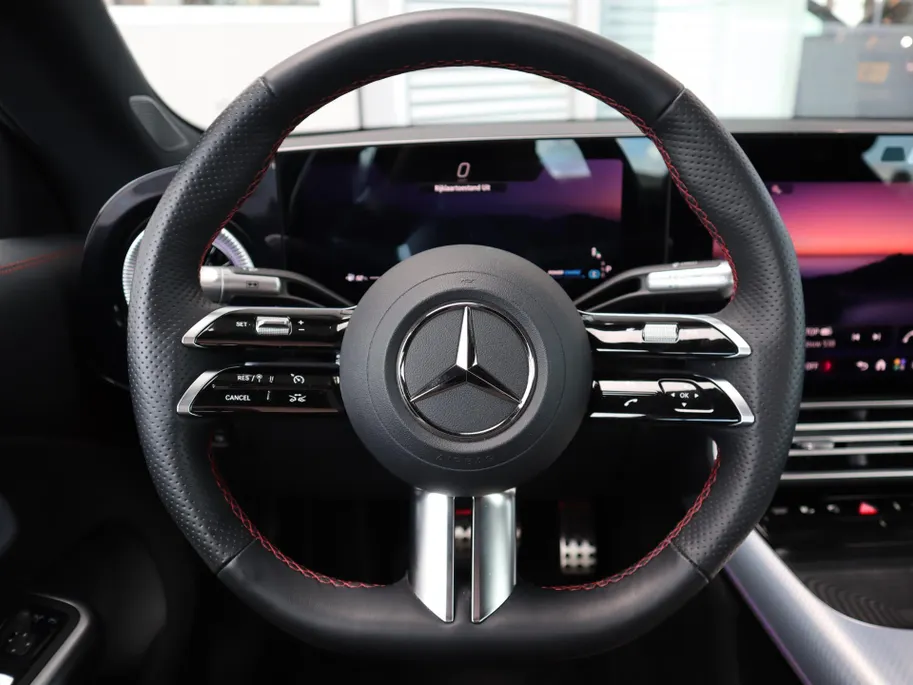 Mercedes-Benz CLA 200 Business Solution AMG