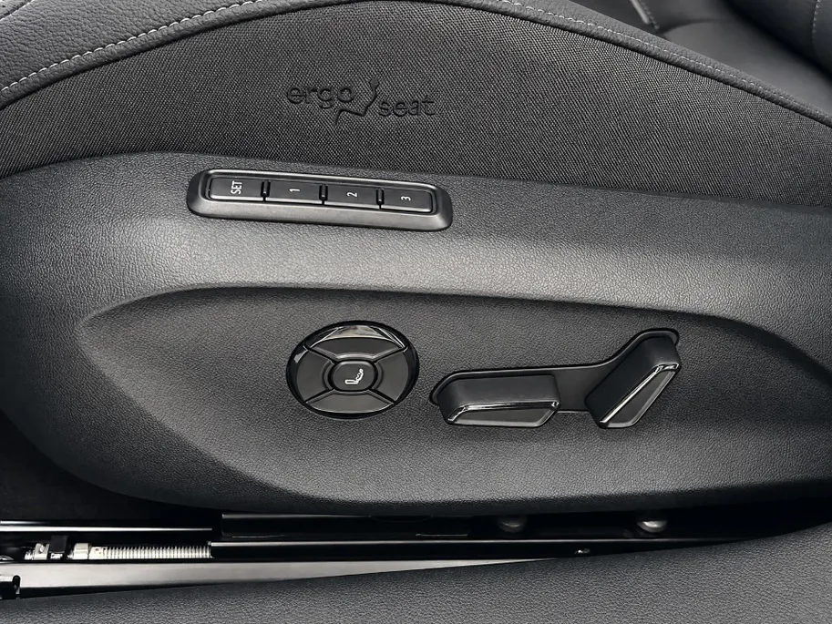Škoda Superb combi Sportline Business 1.5TSI PHEV 204PK | suite Sportline bekleding | Panorama dak | Trekhaak |