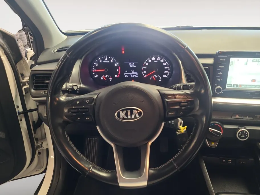 Kia Stonic 1.0 T-GDi DynamicLine 1e Eigenaar | Navi | Airco | Fabrieksgarantie t/m 16-1-2027 + 3x 1 jaar* | NAP