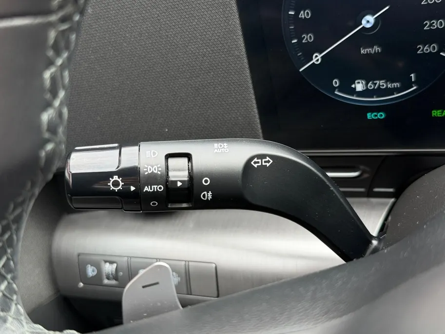 Hyundai Kona 1.6 GDI HEV Comfort Smart | Stuur-/ Stoelverwarming | Climate Control | Navigatie | Achteruitrijcamera | Parkeersensoren voor en achter | Apple Carplay/ Android auto |