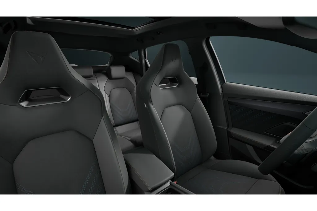 CUPRA Formentor VZ Performance | Digitaal instrumentenpaneel (Virtual Cockpit) | Draadloze Apple CarPlay™, Android Auto™ | Elektronisch Sperdifferentieel (XDS)