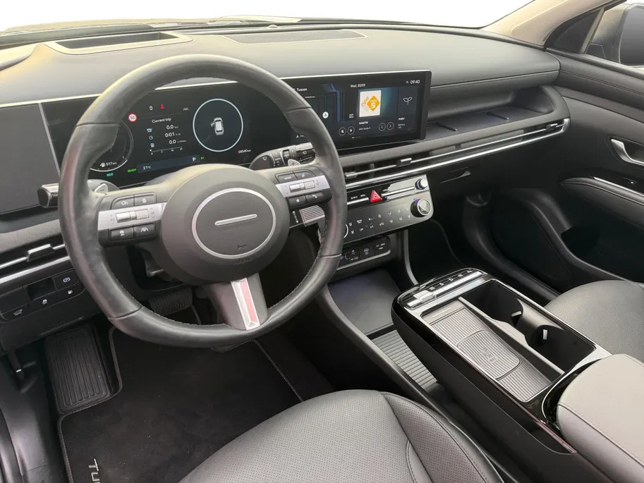 Hyundai Tucson 1.6 T-GDI PHEV Premium Sky 252PK | 66km WLTP elektrisch | Navigatie | Apple Carplay & Android Auto | Stoelventilatie & verwarming | Schuif- kanteldak | 360 camera |