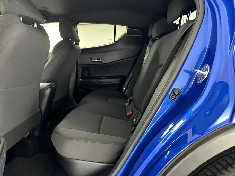 Toyota C-HR 1.8 Hybrid Dynamic Automaat | Navigatie | 18'' L.M. Velgen | Parkeercamera