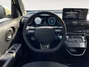 Hyundai Inster Evolve 49 kWh | Nieuw | Uit voorraad leverbaar | Zeer compleet | 360 km range | 360 graden camera | Hyundai Rotterdam - Noord |
