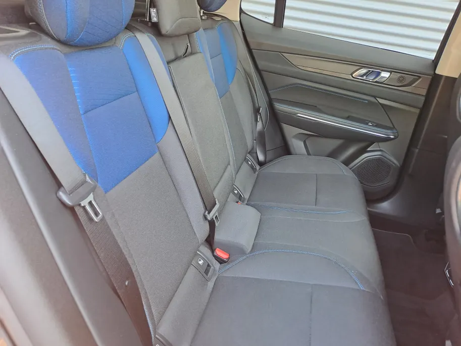 Lynk & Co 01 1.5 | Panoramadak | Navi | Trekhaak | Camera 360 | Climate Control | Automaat | SOH 92,4%