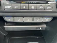 Kia XCeed 1.6 GDi PHEV ExecutiveLine | Trekhaak Afneembaar + 13-Polige Stekker | Apple Carplay / Android Auto | Navigatiesysteem | Stoelverwarming + Stoelkoeling | Stuurverwarming | Elektrisch Verstelbare Voorstoelen | Bestuurdersstoel Met geheugen | Elektrisch bed