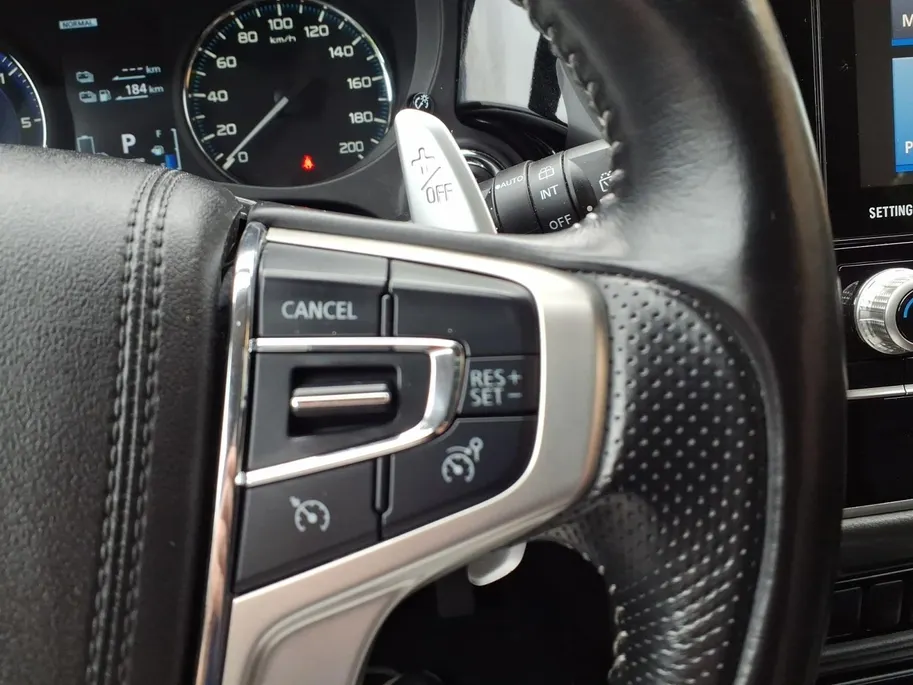 Mitsubishi Outlander 2.4 PHEV Pure Automaat | Trekaak | Andriod/Apple car play