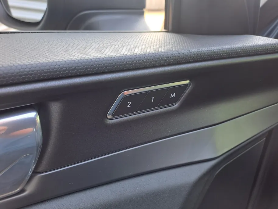 Lynk & Co 01 1.5 | Panoramadak | Navi | Trekhaak | Camera 360 | Climate Control | Automaat | SOH 92,4%