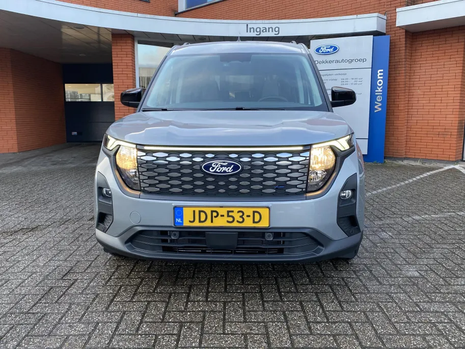 Ford Tourneo Courier courier EV / TREKHAAK / WINTERPAKKET.