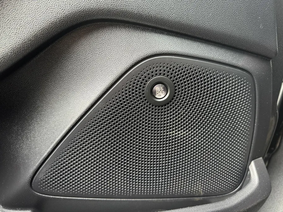 Ford Fiesta 1.0 EcoBoost ST-Line | NL auto | Cruise control | Voorruitverwarming | Navigatie | Apple carplay & Android auto | B&O audio | 17' lichtmetalen velgen | Bovag garantie |