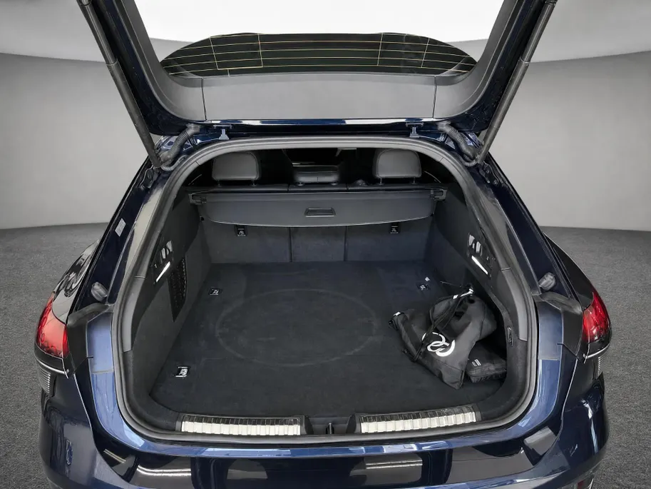 Audi A6 Avant 2.0 367pk e-hybrid Quattro S edition Competition · Wegklapbare Trekhaak · B&O Audio · 360 Camera · Elek. voorstoel · Matrix LED · 20'' Inch · Garantie t/m 29-07-2030 of 100.000km