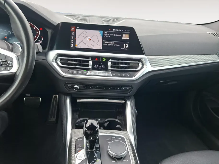BMW 4 Serie Coupé 420i High Executive | Dealeronderhouden | M Sport pack | Safety pack | 19inch | Stuurverwarming | Volledig lederen bekleding