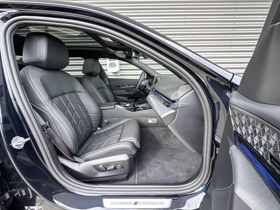 BMW i5 M60 xDrive 84 kWh
