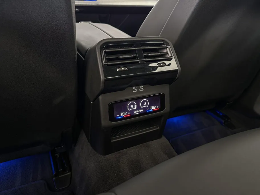 BMW i5 Sedan M60 xDrive 84 kWh