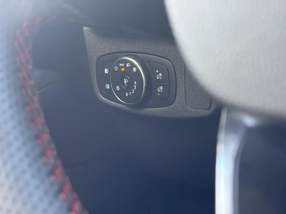Ford Focus Wagon 1.0 EcoBoost Hybrid ST Line | Adaptive Cruise | Winter Pack | Groot scherm