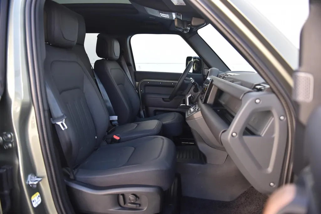 Land Rover Defender X 110 P400e