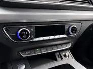 Audi Q5 50 TFSIe 299PK S-tronic S Line · Panoramadak · Camera ·  Luchtvering · Apple/Android Car Play · Keyless · 20'' Inch · Garantie t/m 28-05-2028 of 80000km.