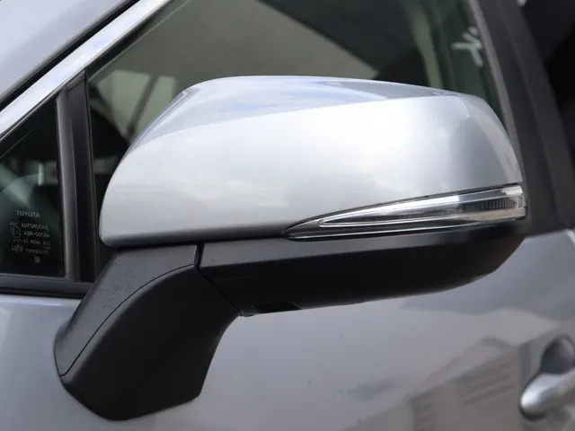 Toyota RAV4 2.5 Hybrid AWD Style | Trekhaak | PDC v/a | Stuur/stoel verwarm.