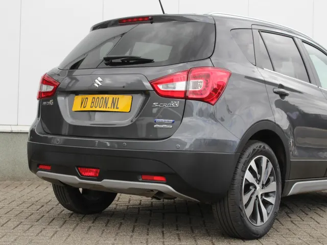 Suzuki S-Cross 1.4 Boosterjet AllGrip Style Hybrid Automaat | Navi | Adap. Cruise | Leder | Schuif-/kanteldak