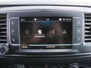 Peugeot Expert 227S 2.0 BlueHDI 180 Premium Pack | Trekhaak | Navi | Camera | Dodehoek detectie | Automaat | PDC | Airco | Cruise | Betimmerd | Betonplex vloer |