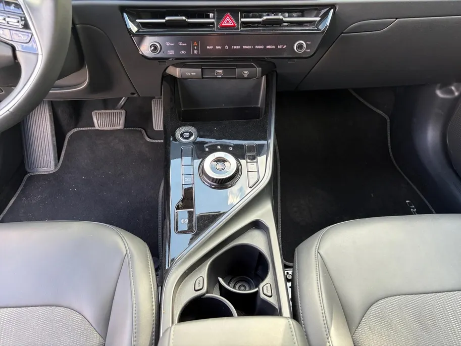 Kia Niro 1.6 GDi Hybrid DynamicLine | APPLE CARPLAY/ANDROID AUTO | AUTOMAAT | NAVI | CAMERA | CLIMA | ADAPT. CRUISE | LM VELGEN | LAGE KM'STAND |