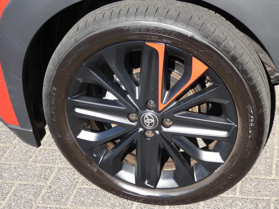 Toyota Aygo X 1.0 VVT-i MT 72pk Limited Cabrio Special Edition |Schuifdak |Uniek!