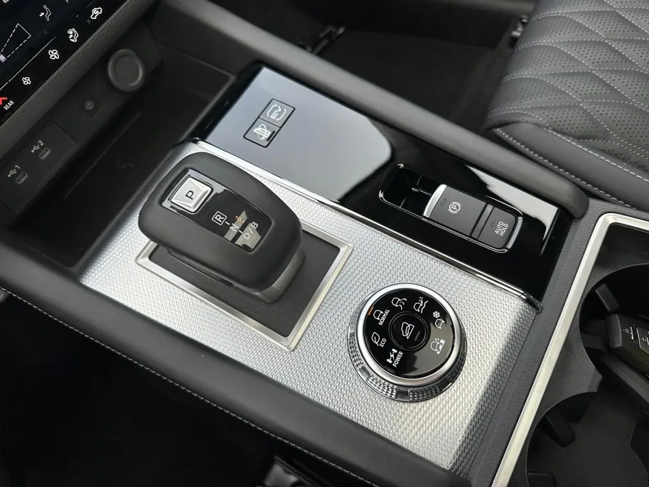 Mitsubishi Outlander 2.4 PHEV Instyle | 6000 EURO KORTING | NU DIRECT LEVEBAAR | 8 JAAR GARANTIE |