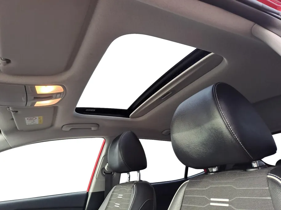 Kia Stonic 1.0 T-GDi MHEV GT-PlusLine | PRIVATE LEASE VANAF 373,- |1e Eigenaar | Meest luxe uitvoering | Schuif-/kanteldak | Metallic lak | Cruise Control | camera | Carplay | Fabrieksgarantie | NAP