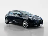 Renault Clio 0.9 TCe Limited | Navigatie | Bluetooth | Parkeersensoren | Onderhoudshistorie | LMV | Airco | Cruise Control | 12 Maanden BOVAG Garantie