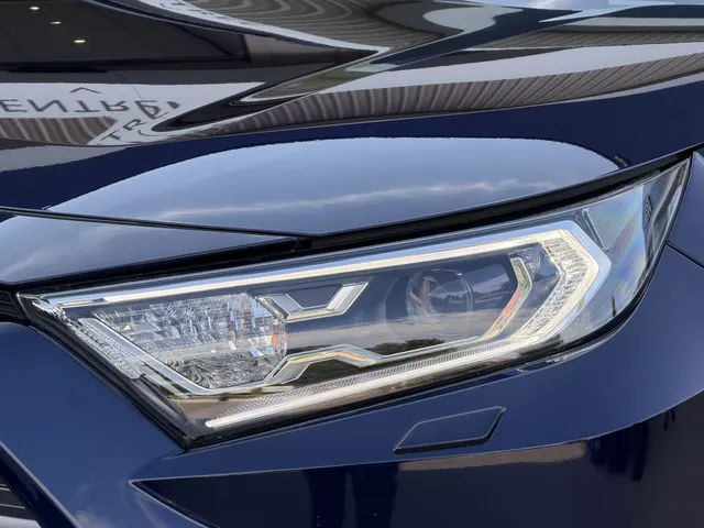 Toyota RAV4 2.5 Hybrid Bi-Tone | Stoel & stuurverwarming | Leder
