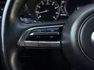 Mazda 3 2.0 e-SkyActiv-G M Hybrid 122 Comfort met Bose | Apple Carplay / Android Auto | Navigatiesysteem | Licht + Regensensor | Elektrisch Verstelbare Bestuurderstoel  | Stoel + Stuurverwarming | Parkeersensoren Voor + Achter | Camera Achter | 18'Lichtmetalen ve