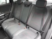 Mercedes-Benz GLA 250 e Business Solution AMG l Keyless l Panoramadak l Stoelverwarming