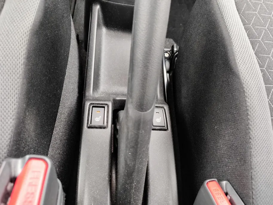 Suzuki Swift 1.2 Select Smart Hybrid | Stoelverwarming | Navigatie | Camera | Incl. 12 maanden garantie, APK, Onderhoudsbeurt etc. Premiumpakket gratis! |
