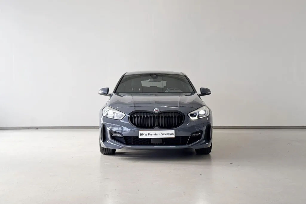 BMW 1 Serie 118i Introduction Edition