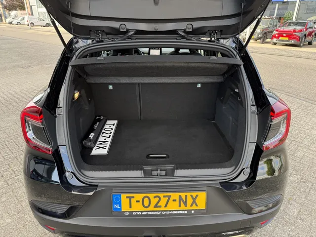 Renault Captur 1.6 E-Tech full hybrid 145 E-Tech engineered | NL Auto | Groot Navi scherm | Dode hoek detectie | LM 18 inch | Trekhaak | Luxe uitvoering