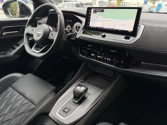Nissan QASHQAI 1.3 Mild-Hybrid 158pk Xtronic Tekna Plus | Leder | Panoramadak | 360-Camera | App Connect | Head-Up | Keyless