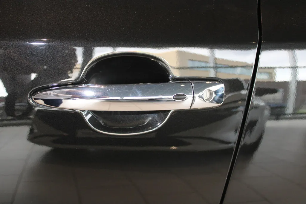 Nissan Leaf e+ N-Connecta 62 kWh | Stuur- en stoelverwarming | 385 WLTP | LM wielen | Adaptive cruise controle | 4seizoenenbanden | one pedal driving | Climate controle |