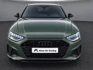 Audi A4 Avant 35 TFSI 150pk S edition Competition · Trekhaak · Camera ·  Stoelverwarming · Apple/Android Car Play · Adaptive Cruise Control ·  Clima · Drive select · Leder/Stof · Garantie t/m 23-07-2028 of 100000km.